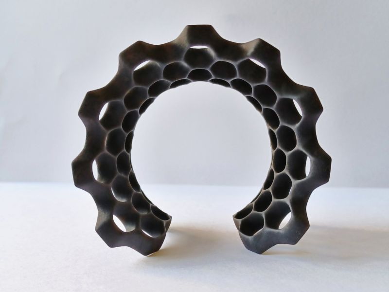 Raised Edge Lacy Bangle